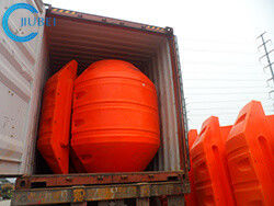 La densité moyenne de flotteur de mousse de polyéthylène de vagabonds de tuyau de HDPE de drague a pré isolé 300mm