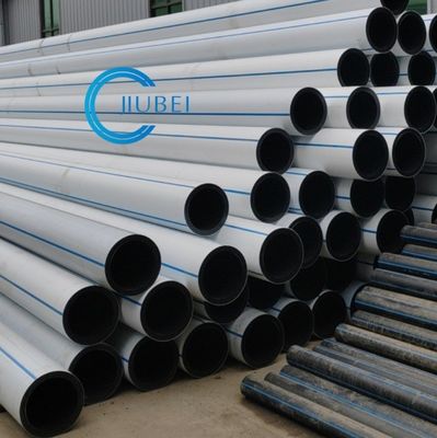 Excellente souplesse HDPE tuyau coextrudé blanc-noir avec connexion de brides en acier