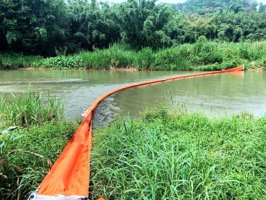 Rideau de limon résistant à la traction avec chaînes anti-corrosion pour contenir les déversements d'huile