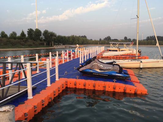 Pontoon flottant PE de capacité de charge de 5000 kg pour de larges applications