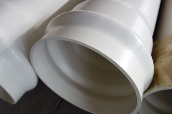 Légère facilité d'installation PVC tuyau d'alimentation en eau haute résistance à la traction pour le projet